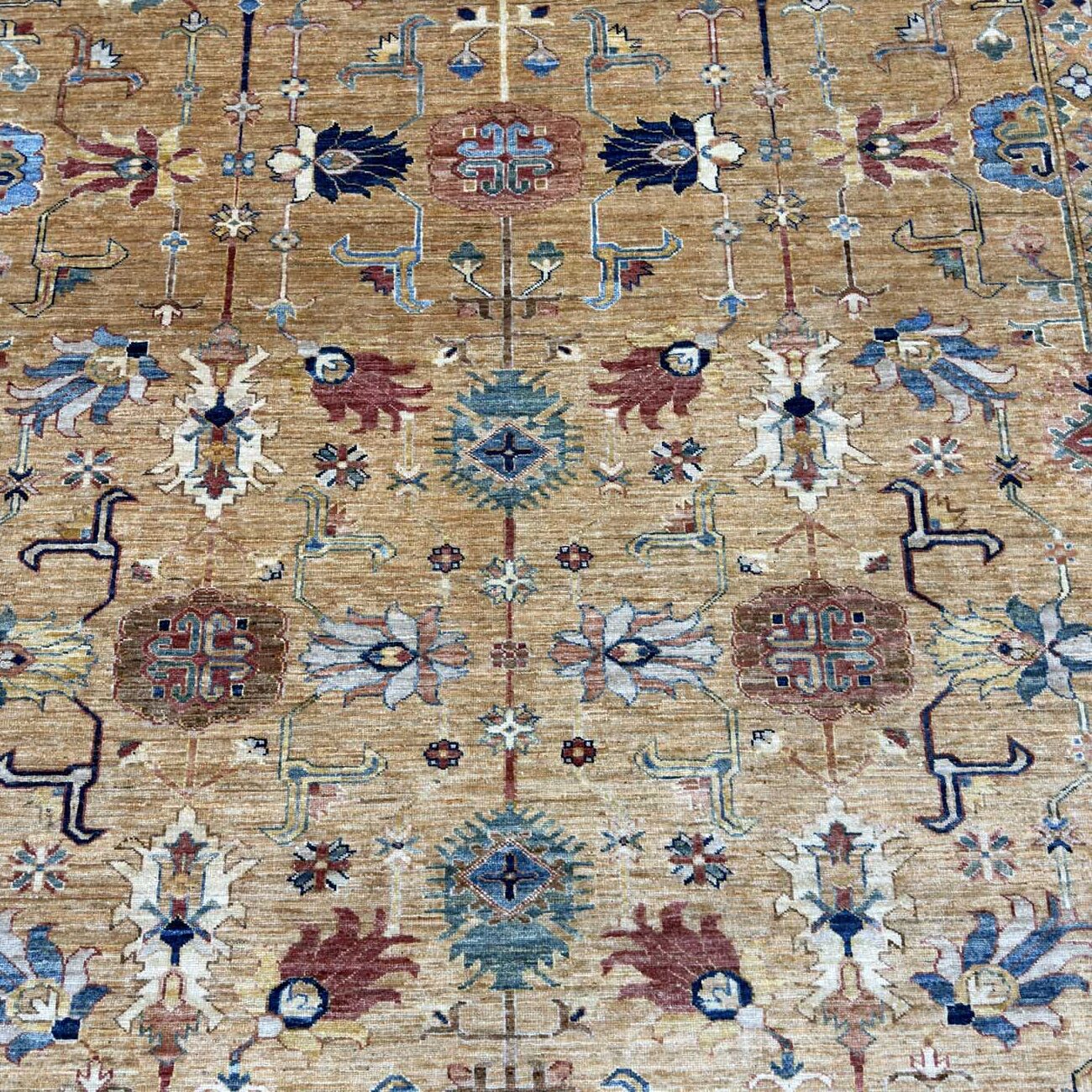 El Dokuma Kafkas Tasarım Kabile Yün Halı (275x390 cm) - Görsel 3