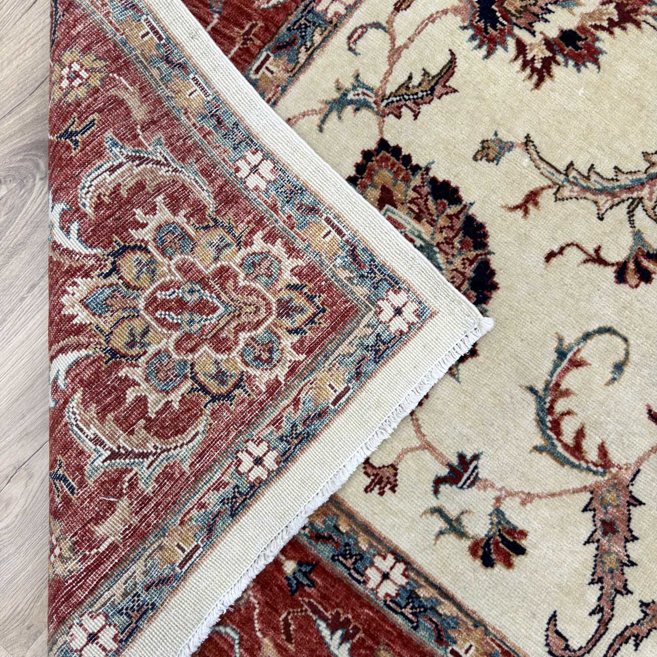 El Dokuma Floral Uşak Yün Halı (165x245 cm) - Görsel 6